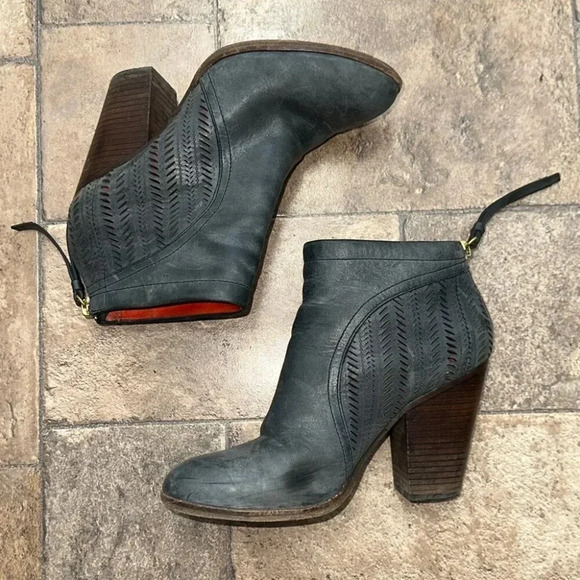 Coach leahter boot Size 7 - Picture 1 of 7